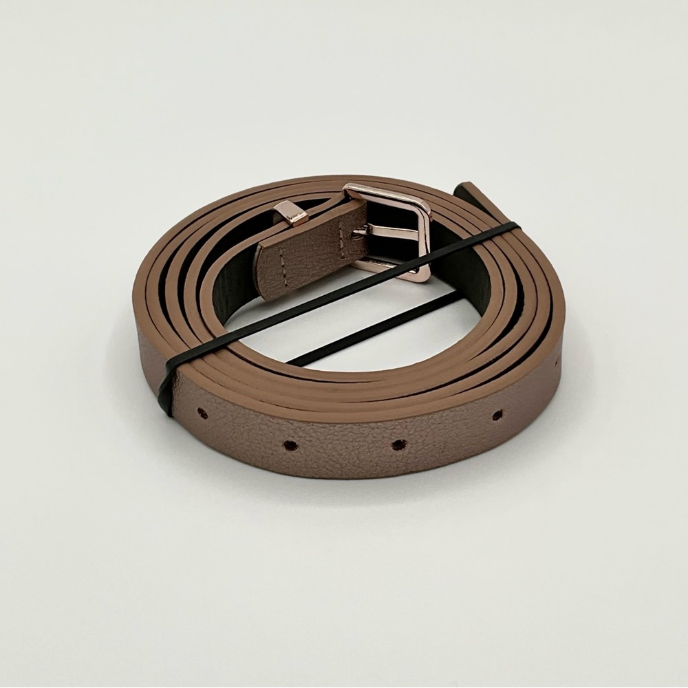 Like New Torrid Narrow Waist Belt Faux Leather Metallic Bronze/Tan Size 0/00